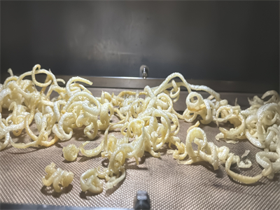 非油炸豬皮微波膨化設備顛覆傳統工藝，開啟健康膨化革命